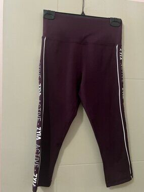 SM223 Zyia logo crop light n tights